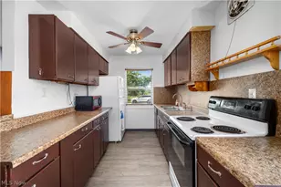 130 Roger Ave, Bellevue, OH 44811 - Photo 7
