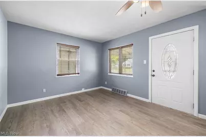 130 Roger Avenue, Bellevue, OH 44811 - Photo 3