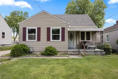 130 Roger Avenue, Bellevue, OH 44811 - Photo 1