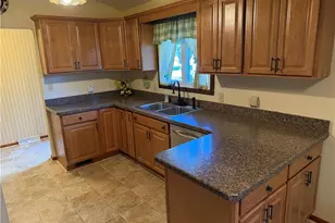 2174 Rockefeller Rd, Wickliffe, OH 44092 - Photo 3