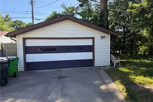 2174 Rockefeller Rd, Wickliffe, OH 44092 - Photo 33