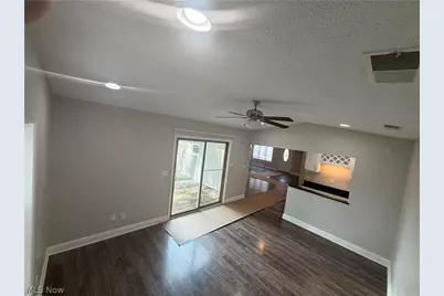 5976 Reynolds Road, Mentor on the Lake, OH 44060 - Photo 7