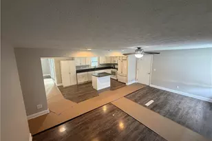 5976 Reynolds Rd, Mentor on the Lake, OH 44060 - Photo 3