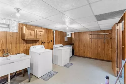 1340 E Boston Avenue, Youngstown, OH 44502 - Photo 23