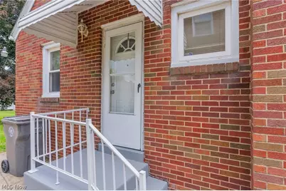 1340 E Boston Avenue, Youngstown, OH 44502 - Photo 5