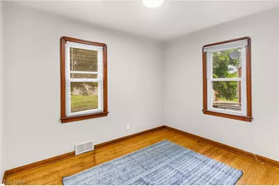 1340 E Boston Avenue, Youngstown, OH 44502 - Photo 13