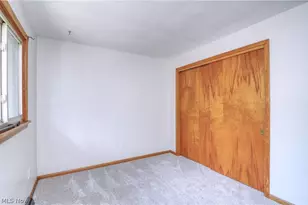 172 27th St NW, Barberton, OH 44203 - Photo 9