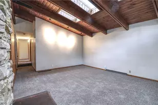 172 27th St NW, Barberton, OH 44203 - Photo 7
