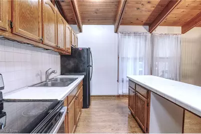 172 27th Street NW, Barberton, OH 44203 - Photo 21