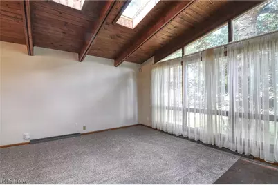 172 27th Street NW, Barberton, OH 44203 - Photo 3