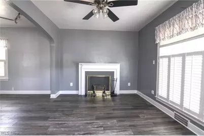 25 31st Street SW, Barberton, OH 44203 - Photo 7