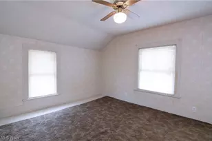 25 31st St SW, Barberton, OH 44203 - Photo 23