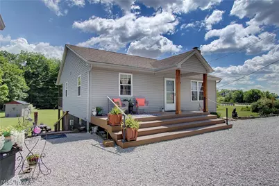 14157 Lisbon Street NE, Paris, OH 44669 - Photo 3