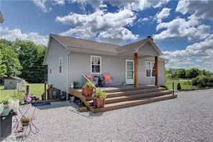 14157 Lisbon St NE, Paris, OH 44669 - Photo 3