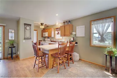 14157 Lisbon Street NE, Paris, OH 44669 - Photo 9