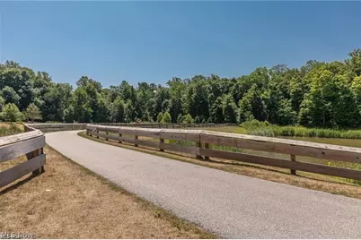 8024 Parkcroft Drive, Mentor, OH 44060 - Photo 29