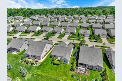 8024 Parkcroft Drive, Mentor, OH 44060 - Photo 33