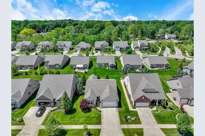 8024 Parkcroft Drive, Mentor, OH 44060 - Photo 17