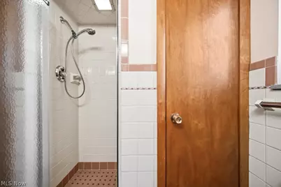 7988 Wright Road, Grandview Heights, OH 44147 - Photo 25