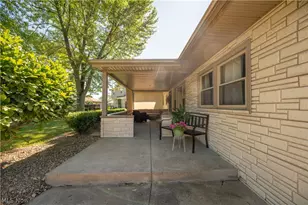 3659 Johnson Ct, Canfield, OH 44406 - Photo 5