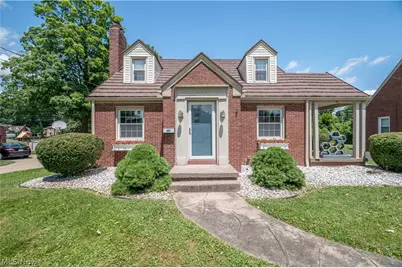 222 Brookfield Avenue, Boardman, OH 44512 - Photo 1