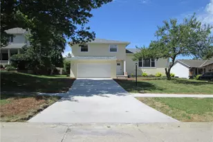 2887 Nancy Cir, Brunswick, OH 44212 - Photo 3