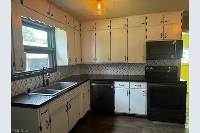 976 N Main Street, Killbuck, OH 44637 - Photo 9