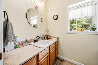 10401 Darrow Road, Vermilion, OH 44089 - Photo 23
