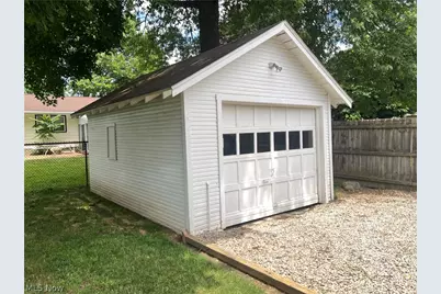 621 Arcadia Avenue, Cuyahoga Falls, OH 44221 - Photo 5