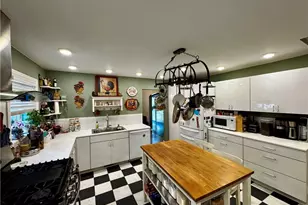 250 Malden St, Akron, OH 44313 - Photo 3