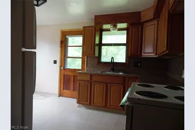 211 Clara Court, Louisville, OH 44641 - Photo 7