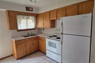636 Lincoln Ave, Struthers, OH 44471 - Photo 9