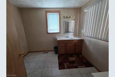 636 Lincoln Avenue, Struthers, OH 44471 - Photo 15