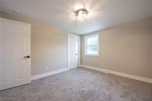 399 Ridgewood Dr, Eastlake, OH 44095 - Photo 35