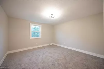 399 Ridgewood Drive, Eastlake, OH 44095 - Photo 31