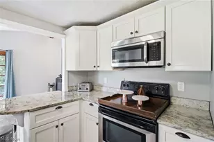 8870 N Spring Valley Park Dr, Chagrin Falls, OH 44023 - Photo 25