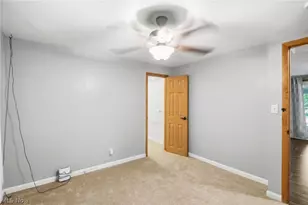 8870 N Spring Valley Park Dr, Chagrin Falls, OH 44023 - Photo 17