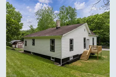 56775 Colerain Pike, Martins Ferry, OH 43935 - Photo 33
