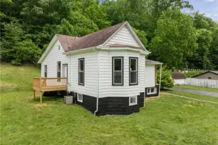 56775 Colerain Pike, Martins Ferry, OH 43935 - Photo 3