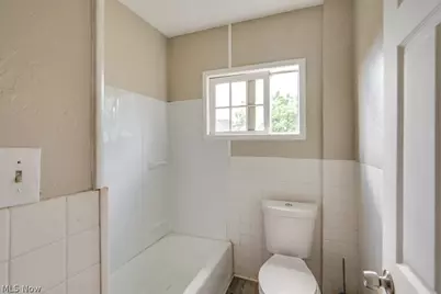 1932 Manchester Road, Akron, OH 44314 - Photo 25