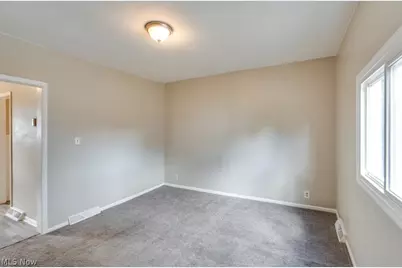 1932 Manchester Road, Akron, OH 44314 - Photo 27