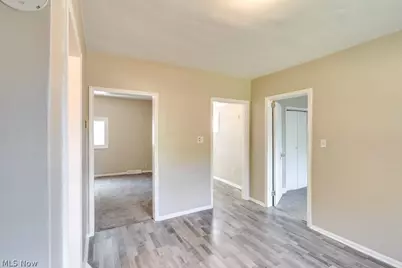 1932 Manchester Road, Akron, OH 44314 - Photo 35