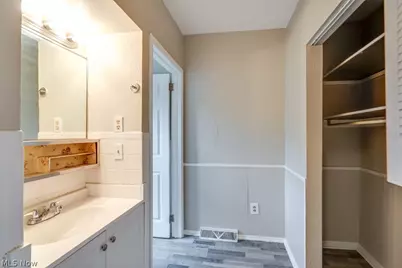 1932 Manchester Road, Akron, OH 44314 - Photo 23