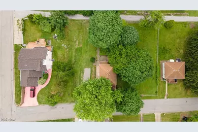 428 Mildred Avenue, Weirton, WV 26062 - Photo 11
