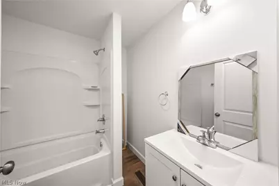 1640 Lockwood Road, Barberton, OH 44203 - Photo 13