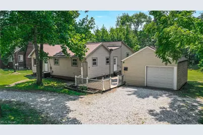 1640 Lockwood Road, Barberton, OH 44203 - Photo 1