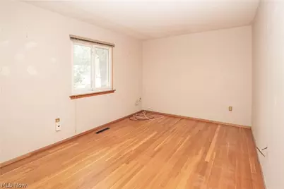 942 El Dorado Drive, Akron, OH 44319 - Photo 13