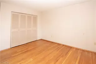 942 Eldorado Dr, Akron, OH 44319 - Photo 17