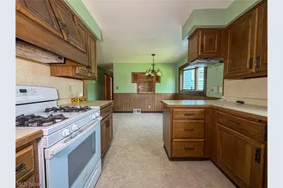 53 Memorial Circle, Campbell, OH 44405 - Photo 11