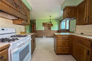53 Memorial Cir, Campbell, OH 44405 - Photo 11